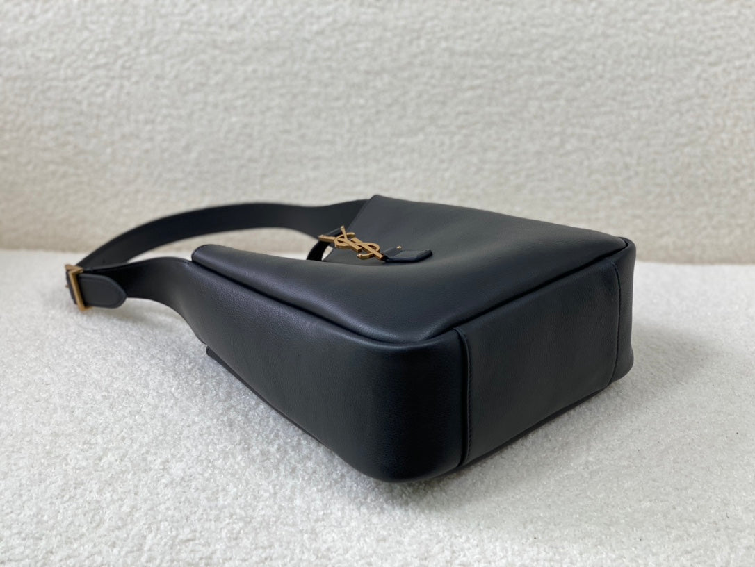 Serenityll™ 100220 Luxury Bag 23 x 22 x 8.5cm