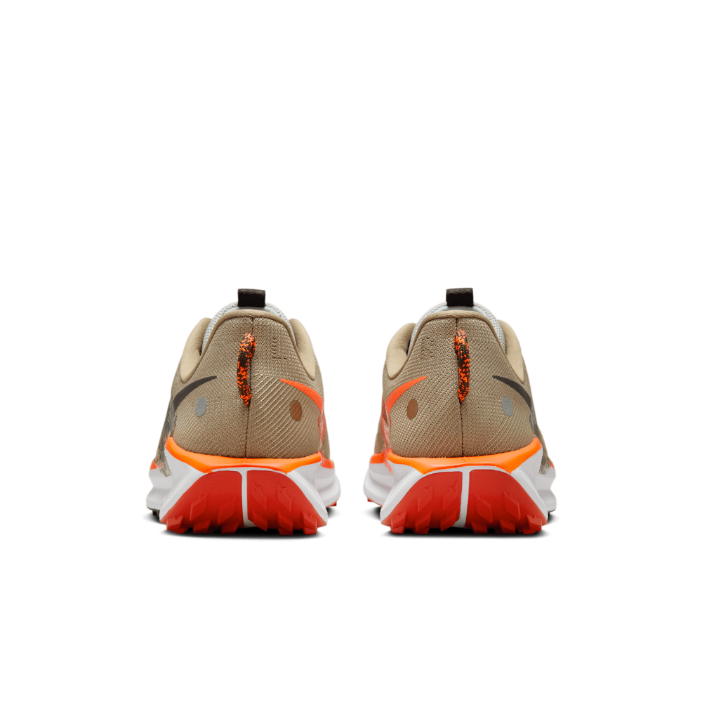 Pegasus Trail 5 Men's :Khaki | Hyper Crimson