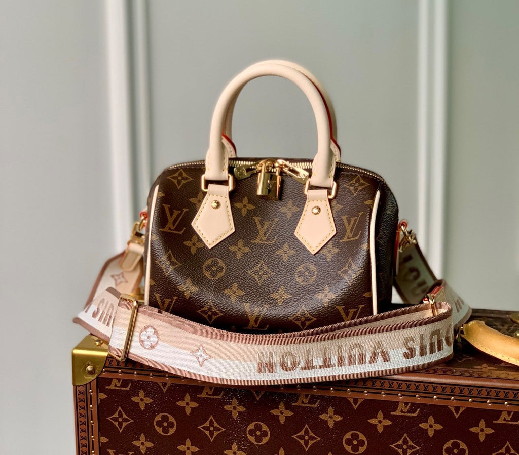 Serenityll™ 100060 Luxury Bag - 20.5 x 13.5 x 12.0 cm