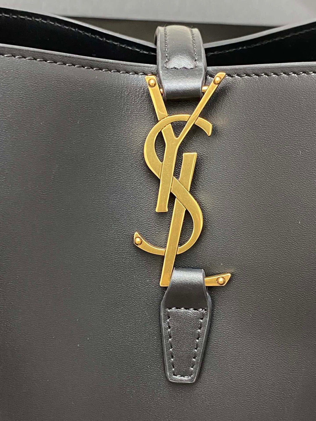 YSerenityll™ 100066 Luxury Bag