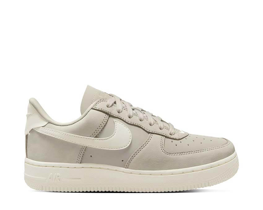 Nike  Air Force 1 Retro Prm Ess W "Light Bone"
