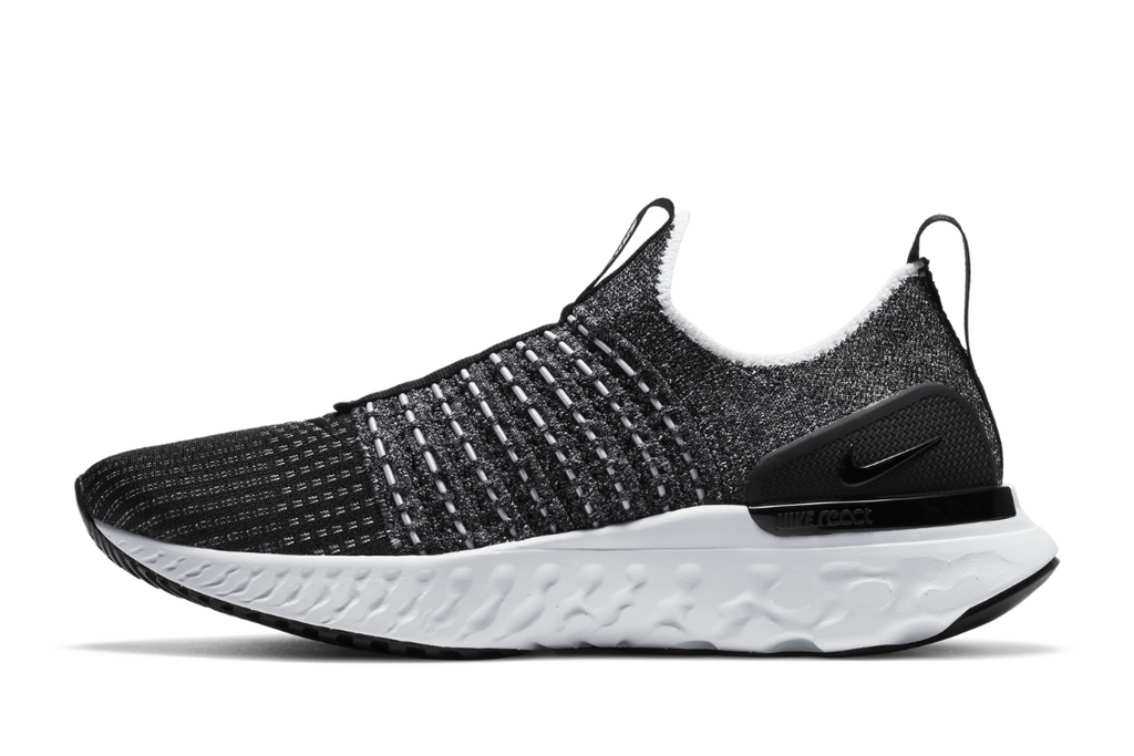 Phantom Run FlyKnit 2 Women's :Black | White
