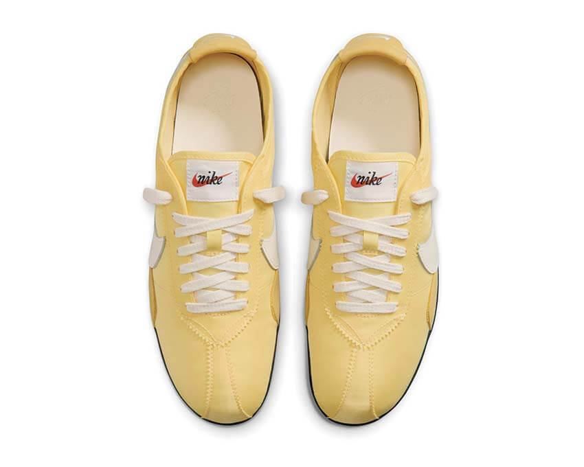 Nike Moon OG W "Soft Yellow"