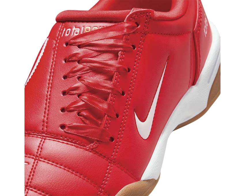 Nike Total 90 W "University Red"