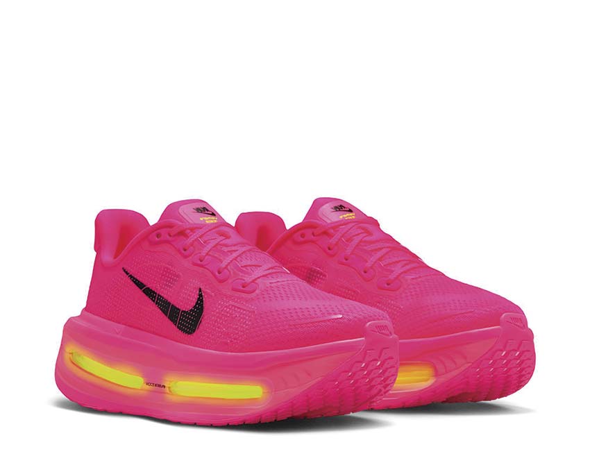 Nike Vomero Premium W "Hyper Pink"