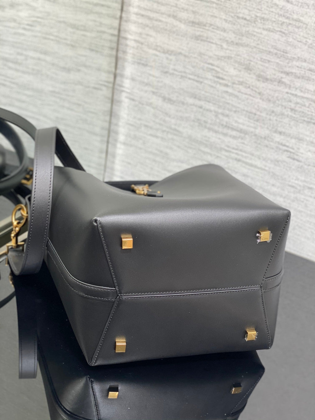 Serenityll™ 100214 Luxury Bag - 20 X 25 X 16 CM