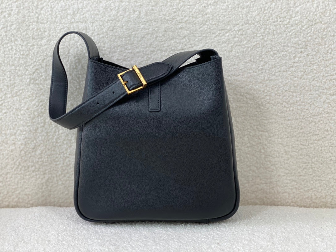 Serenityll™ 100220 Luxury Bag 23 x 22 x 8.5cm