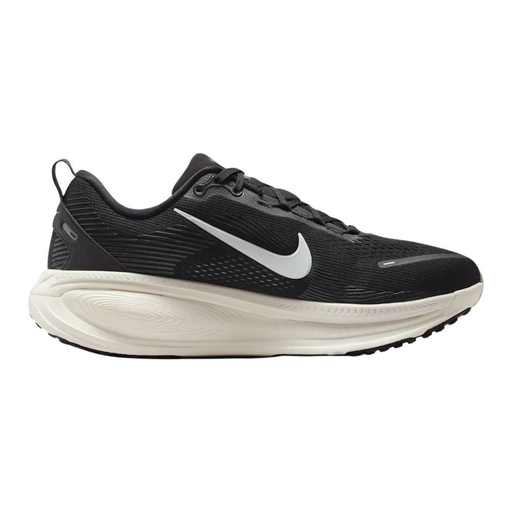 Vomero 18 Wide Men's :Black | Coconut Milk