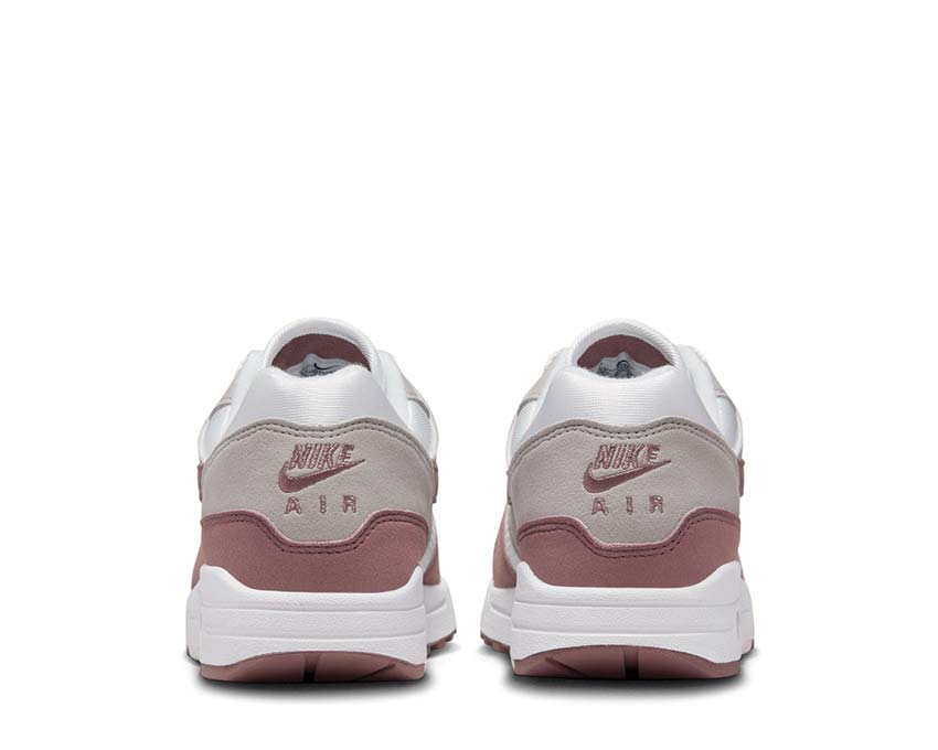 Nike Air Max 1 W