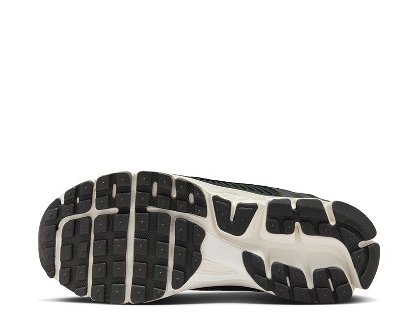 Nike Air Zoom Vomero 5 W