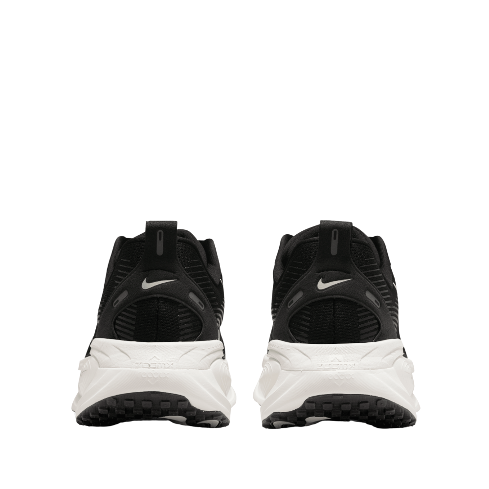 Vomero 18 Men's :Black | Summit White